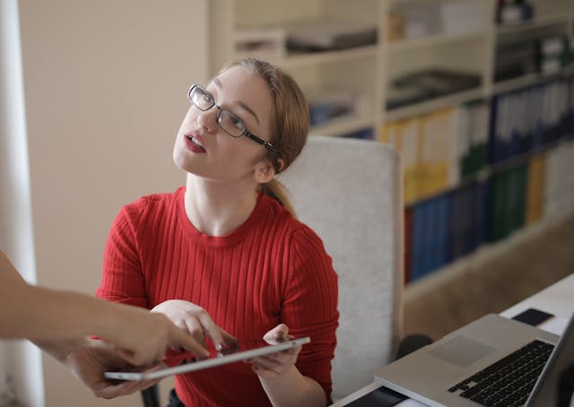  Bookkeeper working on QuickBooks Timesheets 